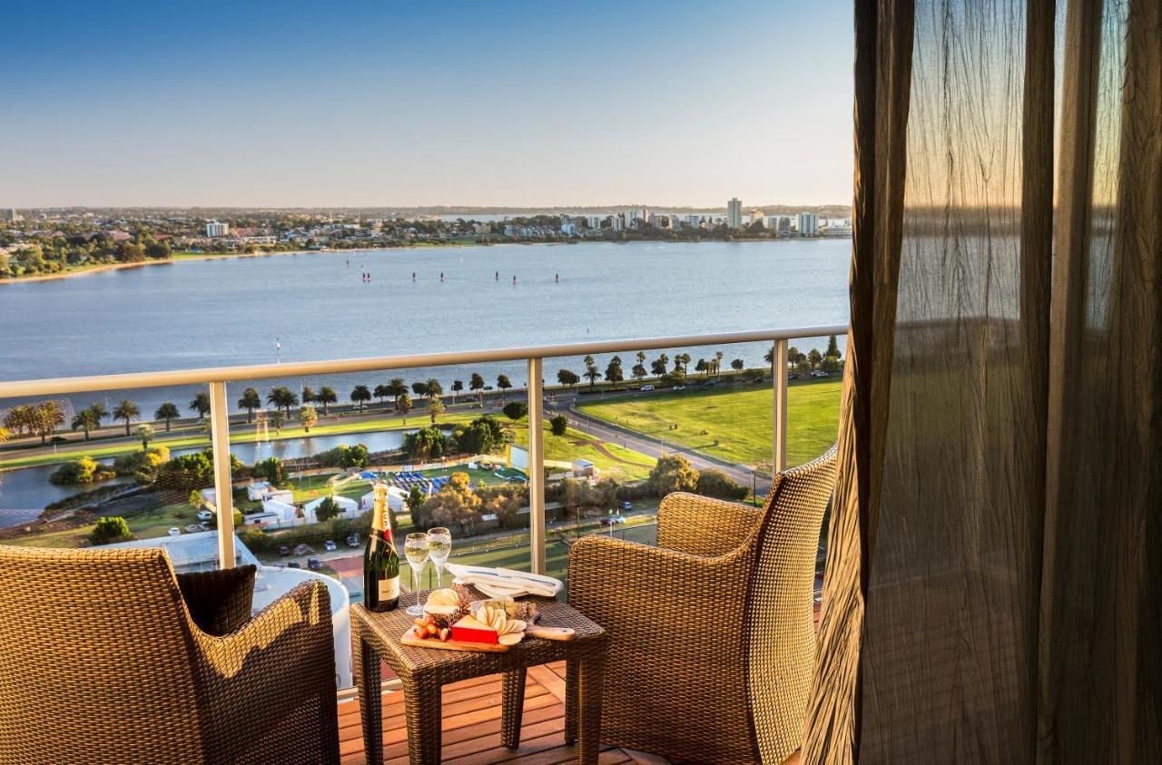 Fraser Suites Perth Zewnętrze zdjęcie View from a balcony